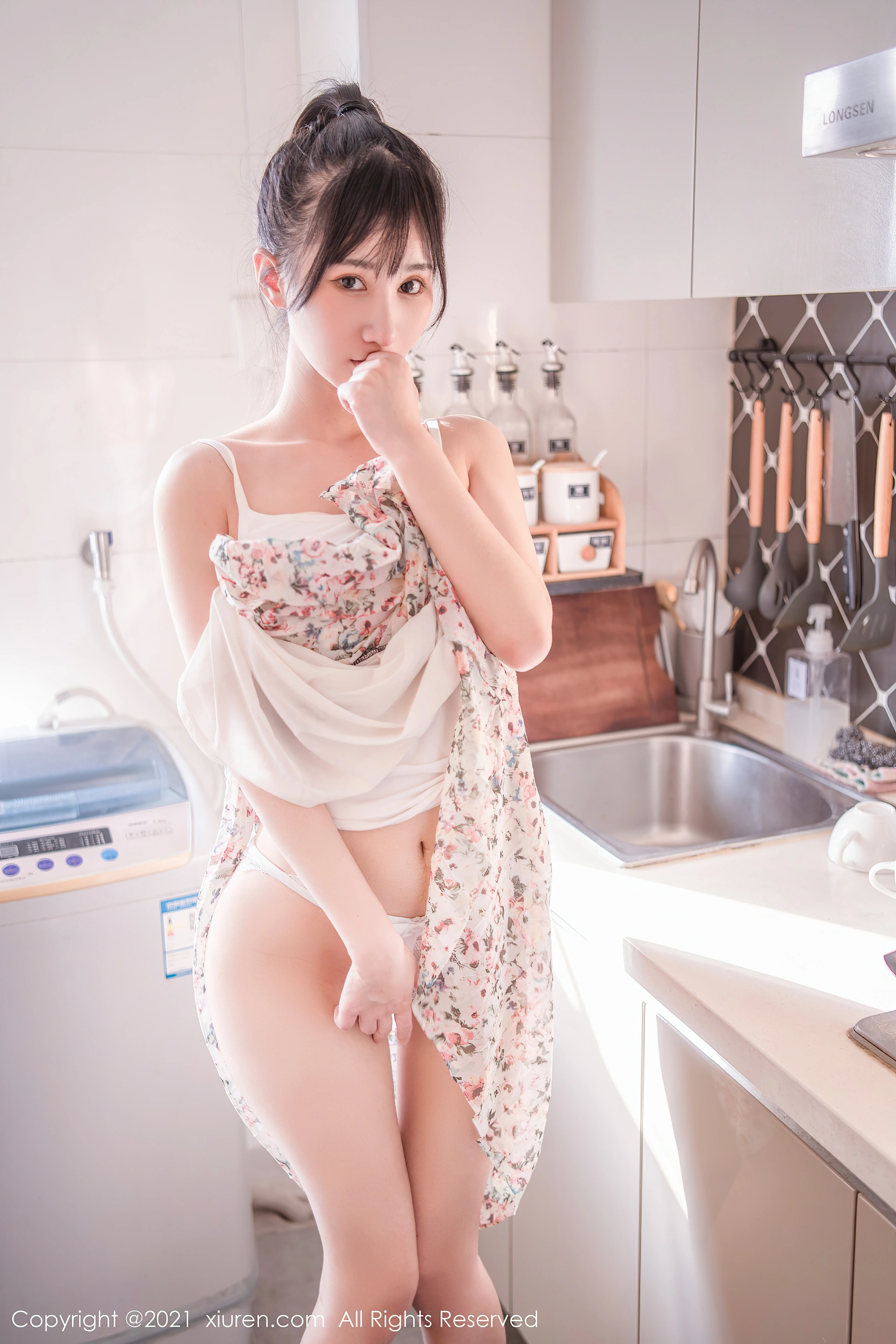 小果冻儿 - XIUREN秀人网 2021.07.26 NO.3711 2