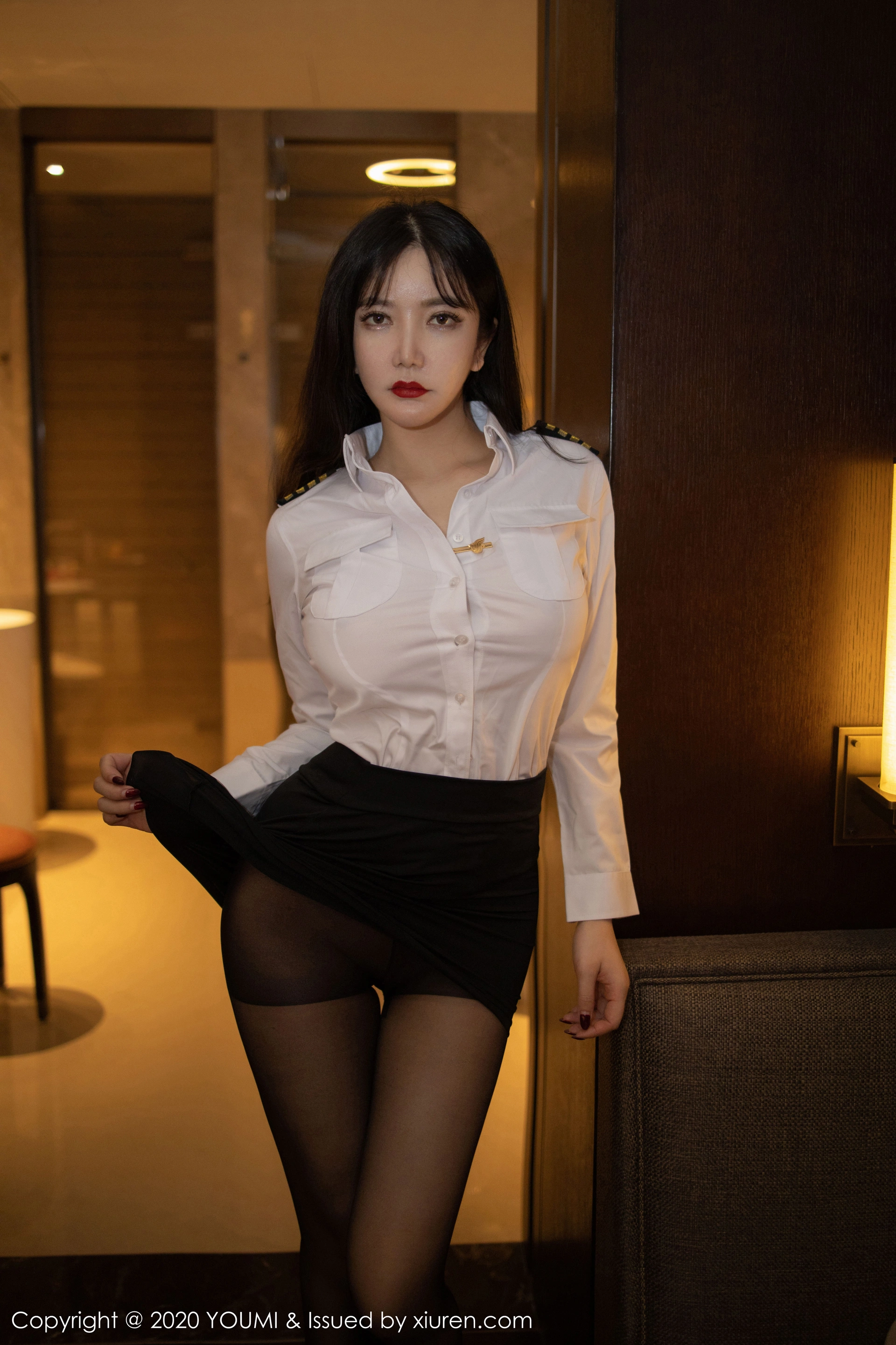 心妍小公主 - [YOUMI尤蜜荟] 2020.03.04 VOL.428 超短裙与黑丝袜 1