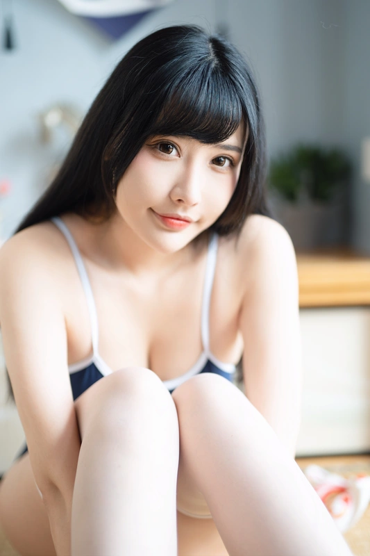 12月舰长 - 糖果果Candy