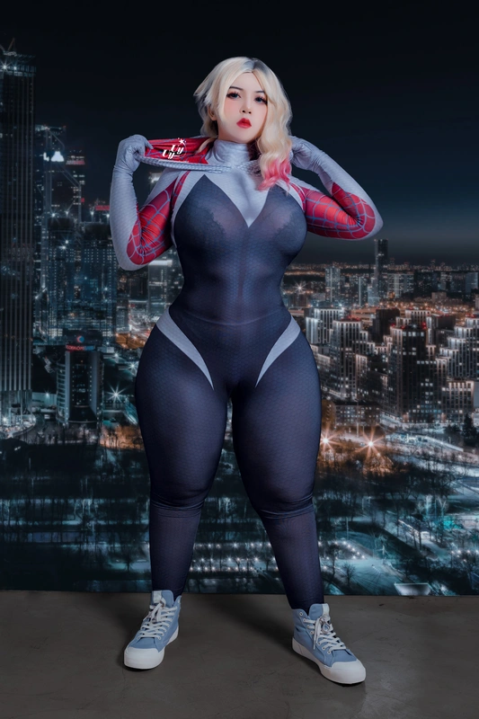 Spider Gwen - Uy Uy