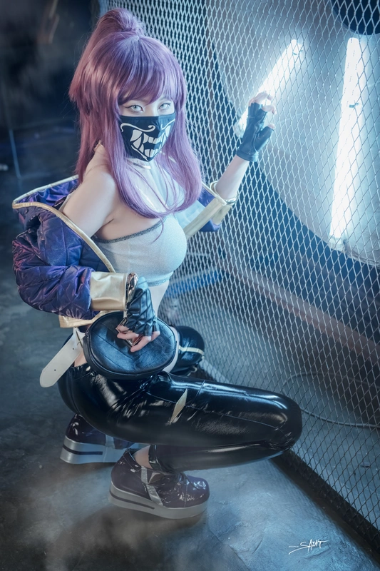 [SAINT Photolife] Yuna's Cos Vol.04 KDA Akali & Nier Automata 2B - Yuna (윤아)