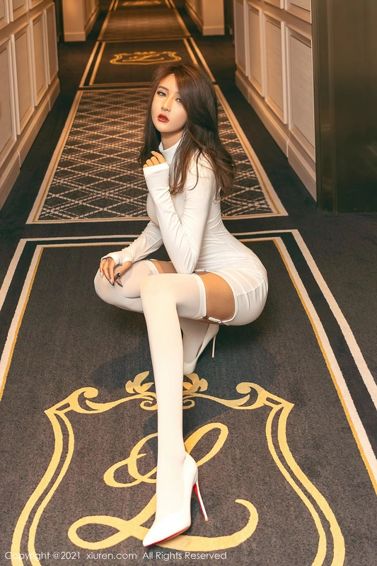 [Xiuren秀人网]2021.05.24 NO.3454 - emily顾奈奈